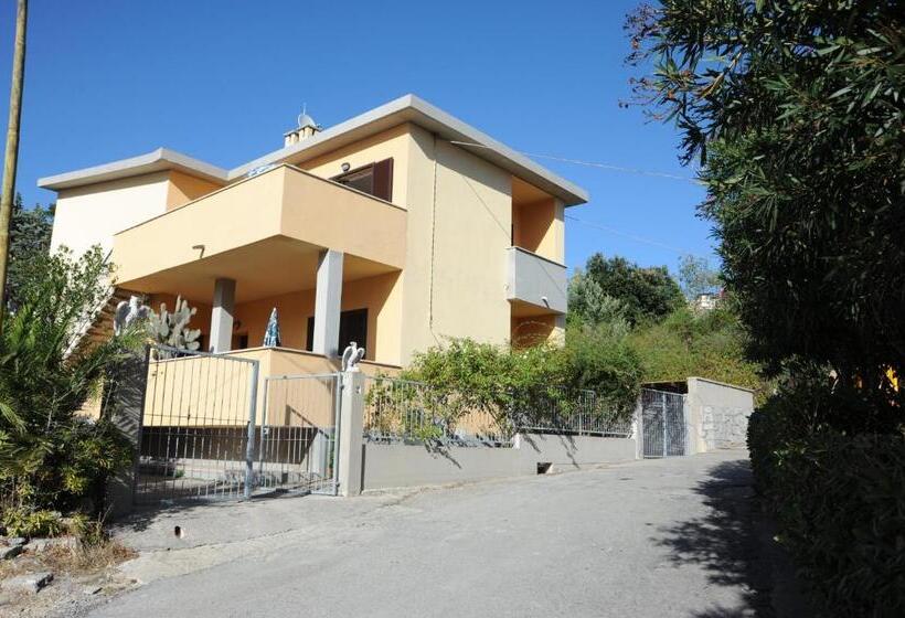 استودیوی استاندارد, Il Roseto