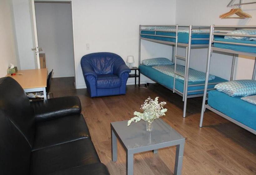 클래식 4인 룸, Rooms In Shared House Saarbrucken Center
