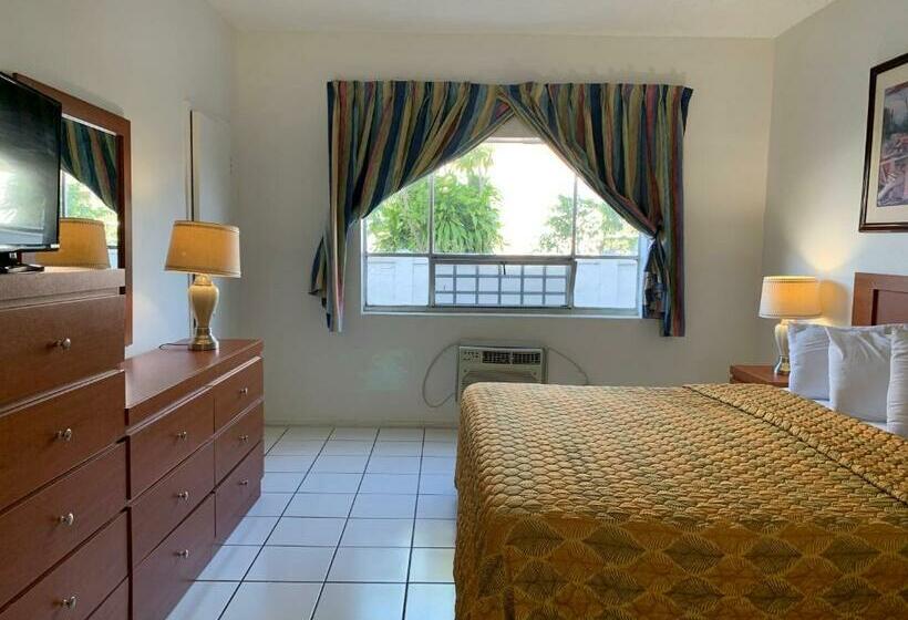 חדר סטנדרט עם מיטת קינג, International Inn On The Bay
