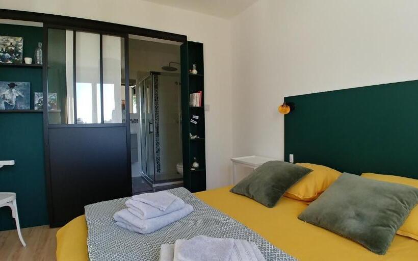 Standard room with outdoor bath, Chambre Avec Suite De 26 M2