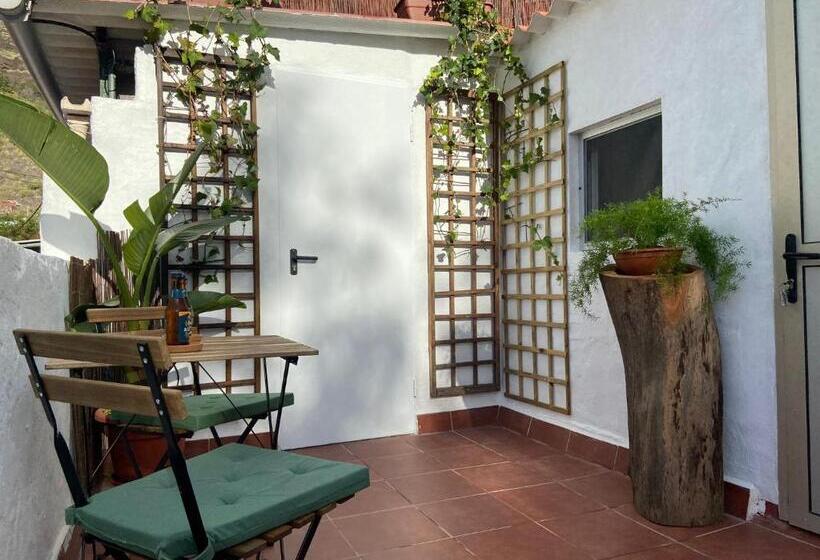 آپارتمان 1 خوابه با تراس, B&b And Apartments El Charco Azul