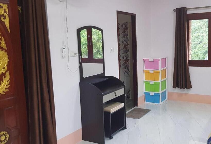 Номер Стандарт, Khwahol Guesthouse