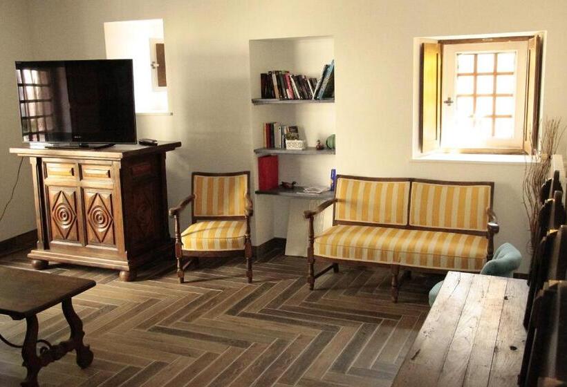 Апартаменты 1 Спальня Нижний Этаж, Hostel Du Lapin Blanc