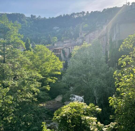 سوییت خانوادگی, La Mascotte