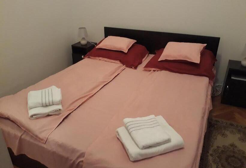 Апартаменты 2 Спальни, Piac Utcai Apartman 2