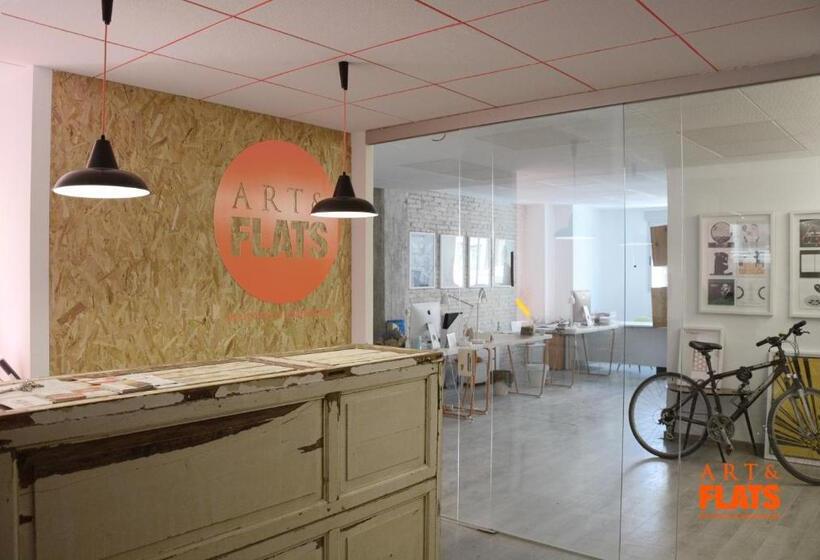 اتاق استاندارد سه نفره, Art&flats Hostel