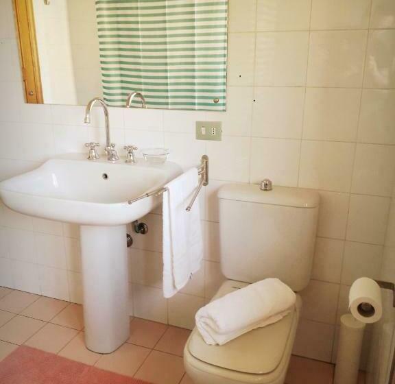 اتاق استاندارد با سرویس بهداشتی مشترک, Home Sweet Home Affittacamere   Lucca