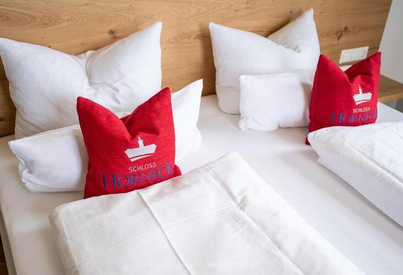 Люкс Повышенной Комфортности, Schlosshotel Horneck