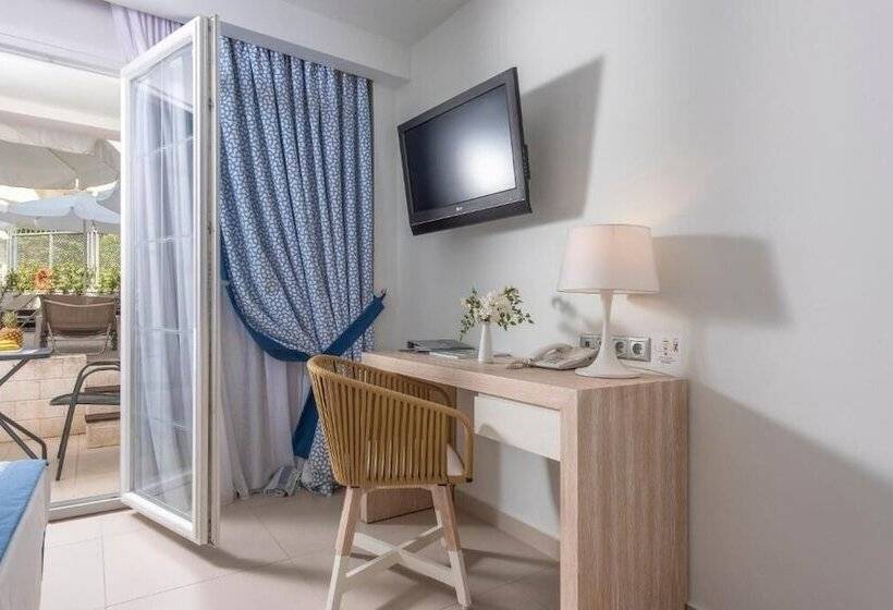 Номер Superior Вид на Сад, Elinotel Apolamare