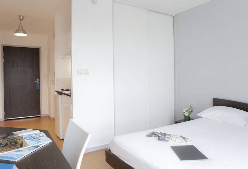 Студия Стандарт, Comfort Aparthotel Besancon Hauts Du Chazal