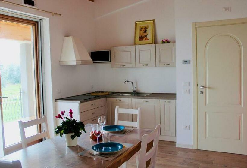 Апартаменты 1 Спальня Вид на Сад, Agriturismo Fioralba