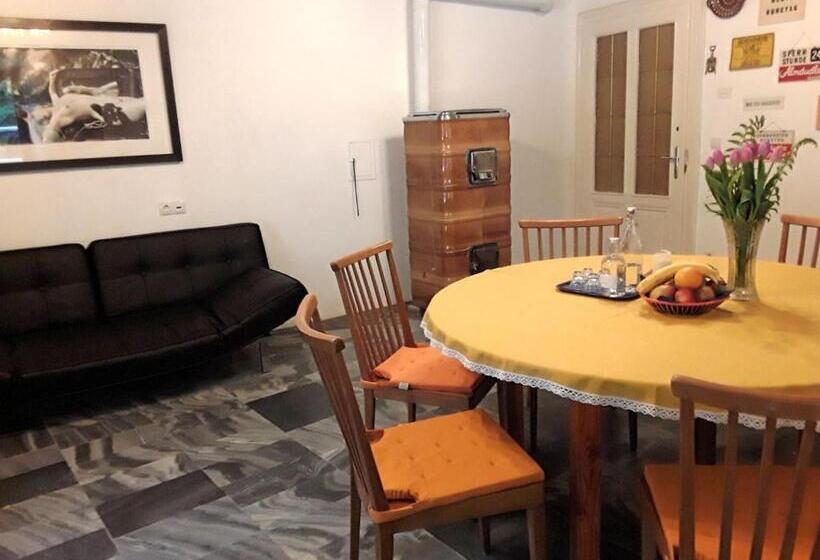 اتاق استاندارد با بالکن, Haus Zum Prater