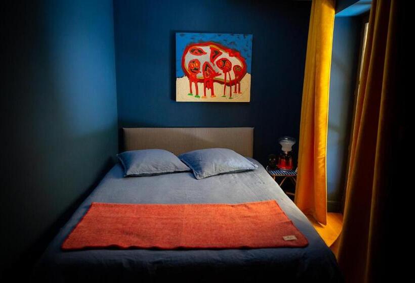 Номер Стандарт Четырехместный Совместный Санузел, Côté Jardin, Chambres D’hôtes B&b