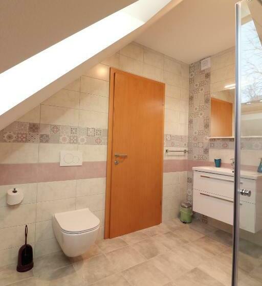 اتاق استاندارد سه تخته با چشم‌انداز باغ, Apartments & Rooms Pr  Skalovc