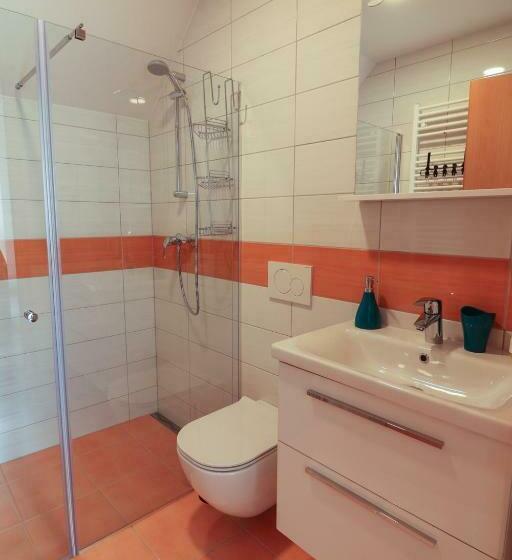 آپارتمان 2 خوابه, Apartments & Rooms Pr  Skalovc