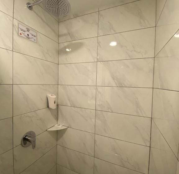 수피리어 룸, Zone Hotels, Telok Panglima Garang