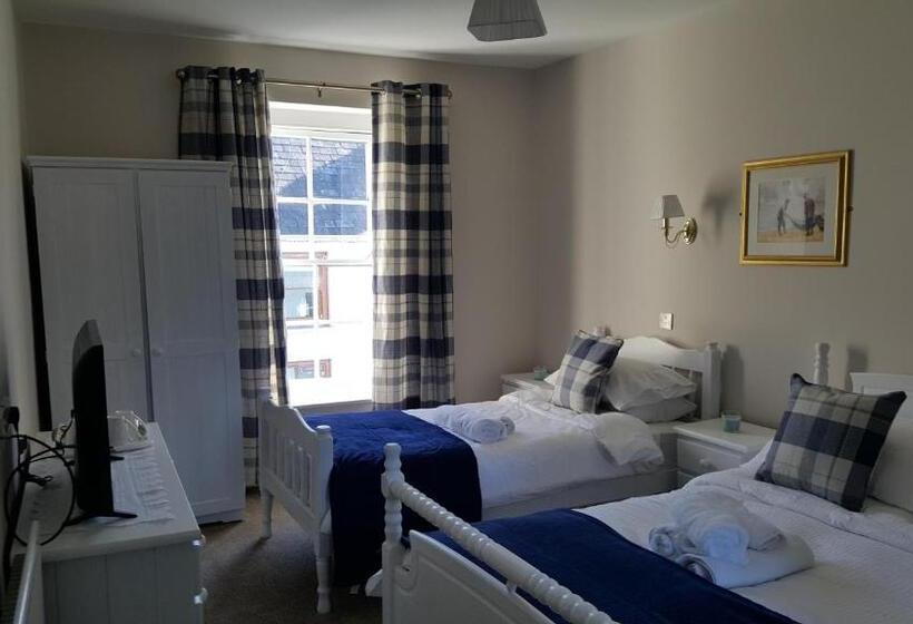 Номер Deluxe, Central Bar Guesthouse