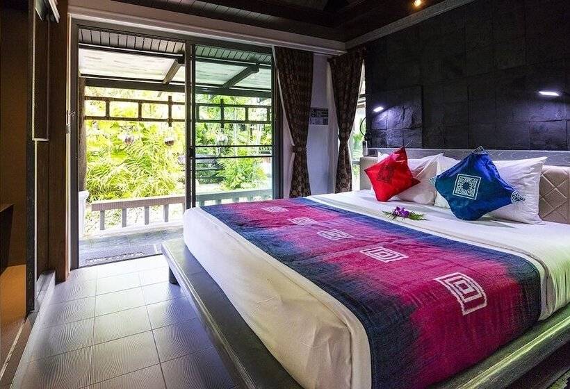 اتاق لوکس, Bangtao Beach Chalet Resort