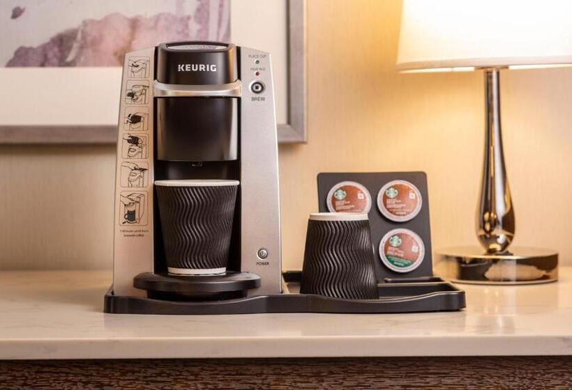 سوئیت با تخت بزرگ, Eldorado Resort Casino At The Row