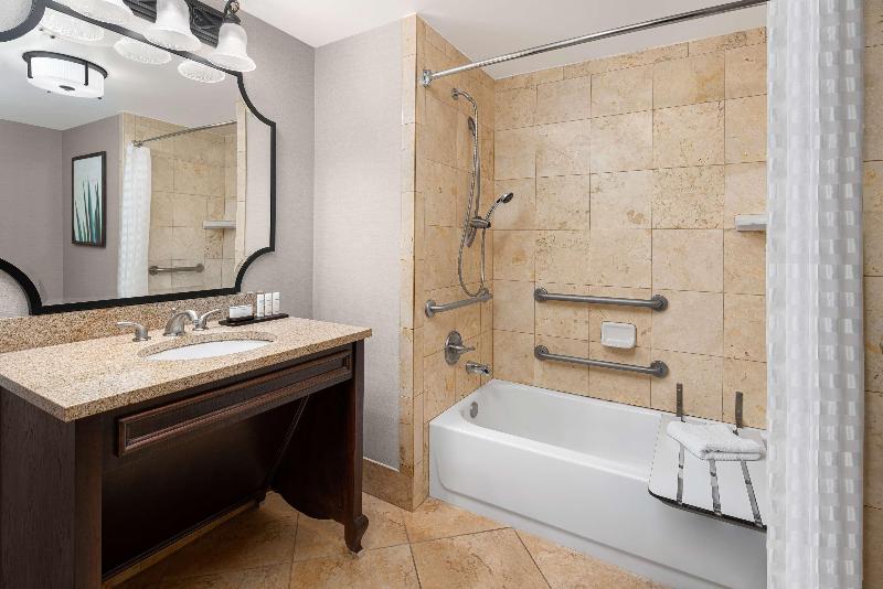 Suite Llit King, Embassy Suites San Antonio Riverwalk Downtown