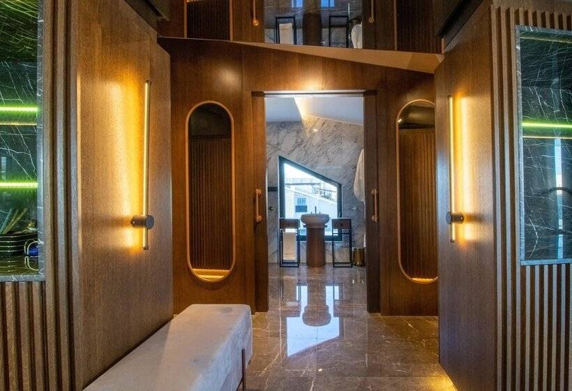 سوئیت پرزیدنت, Espina