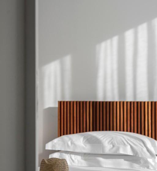 منزل غرفة نوم واحدة, L'and Vineyards