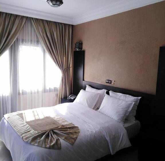 Студио Стандарт с Балконом, Suite Hotel Tilila