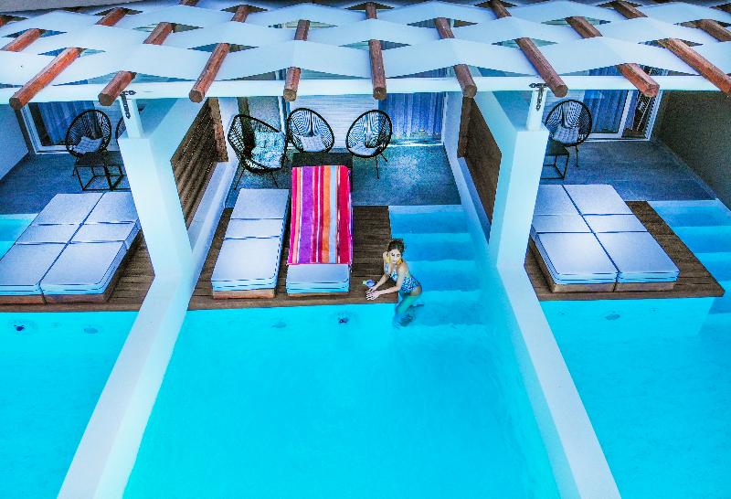Люкс с Бассейном, Royal Hotel And Suites