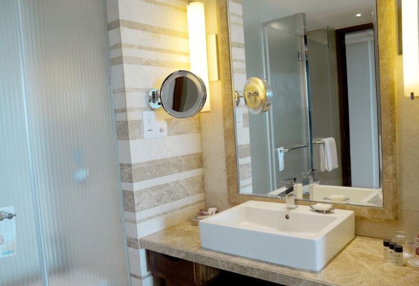 اتاق استاندارد, Crowne Plaza New Delhi Okhla, An Ihg