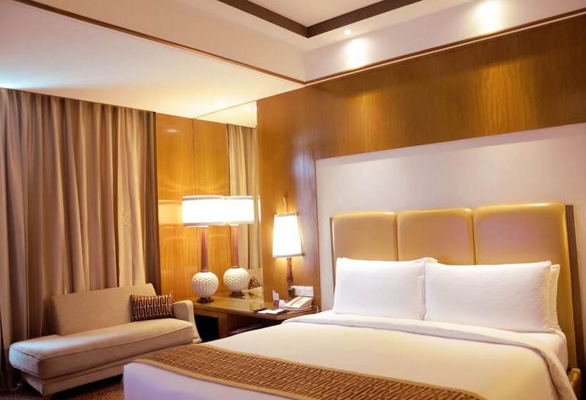 اتاق استاندارد, Crowne Plaza New Delhi Okhla, An Ihg