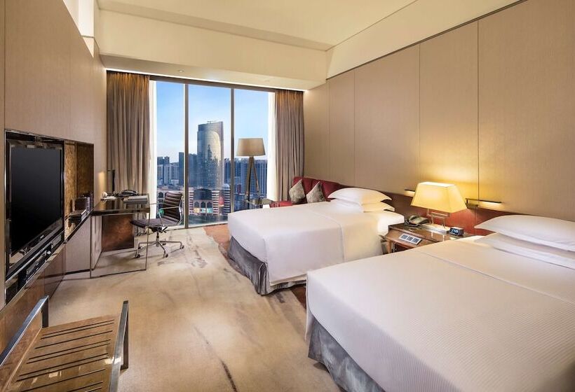 Номер Deluxe, Hilton Guangzhou Tianhe