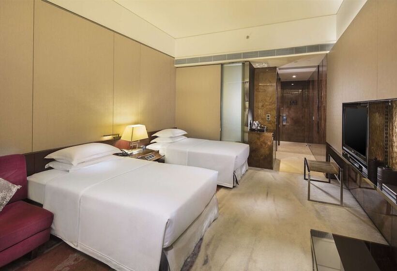 Номер Executive, Hilton Guangzhou Tianhe