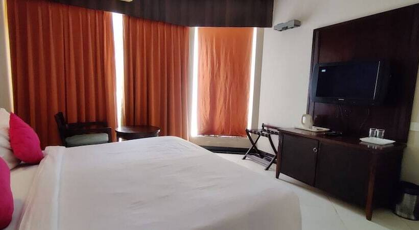Студио Стандарт Вид на Бассейн, Living Room By Seasons Hotels
