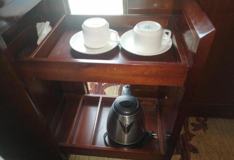 سوئیت رویال, Skycity Hotel Gurgaon