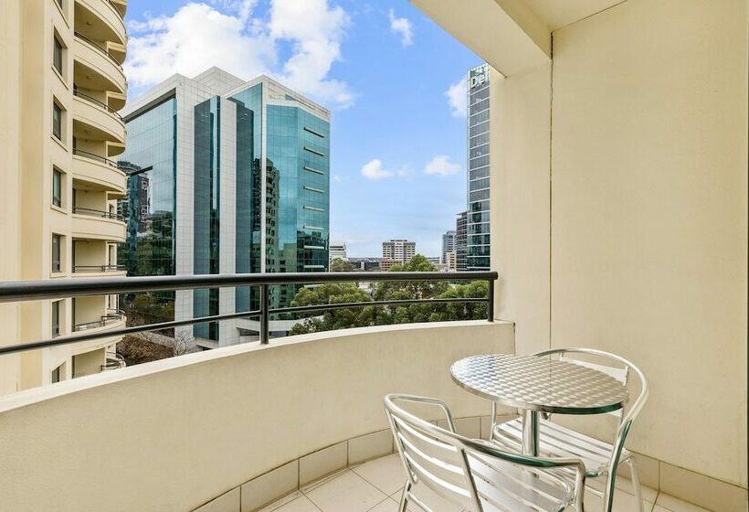 舒适套房, Mantra Parramatta