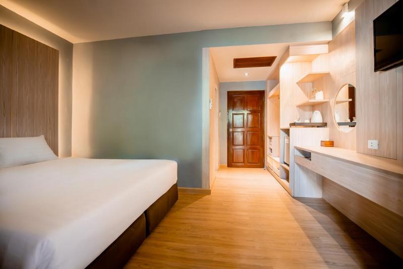 Номер Superior, Thanthip Beach Resort Patong