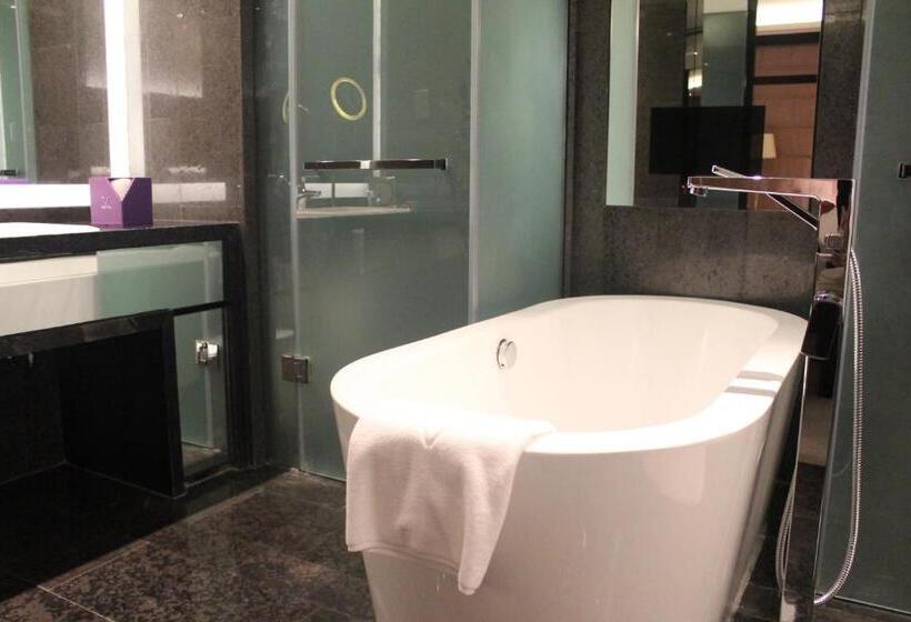 Delüks Oda, Wongtee V Hotel