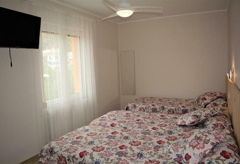 스탠다드 트리픔 룸 공동욕실, B&b Los Llanos