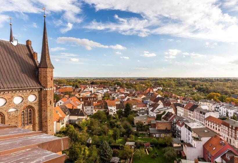 آپارتمان 1 خوابه با تراس, Appartment Ferienwohnung Mit Großer Terrasse Ohlerich Speicher Wismar