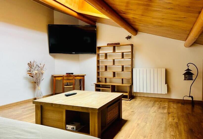 带1个卧室的带阳台的公寓, Le Mas Des Mathes, Chambres D Hôtes, Studios