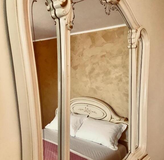 اتاق استاندارد با وان آب گرم, B&b Red Village