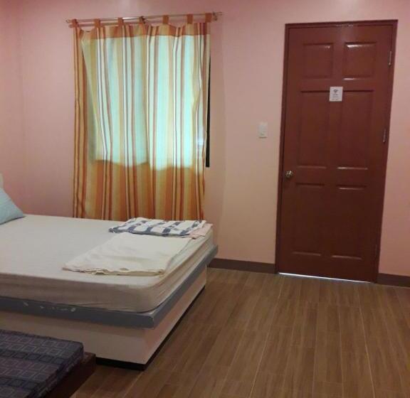Трехместный Номер Базовый, Cubby S Guesthouse