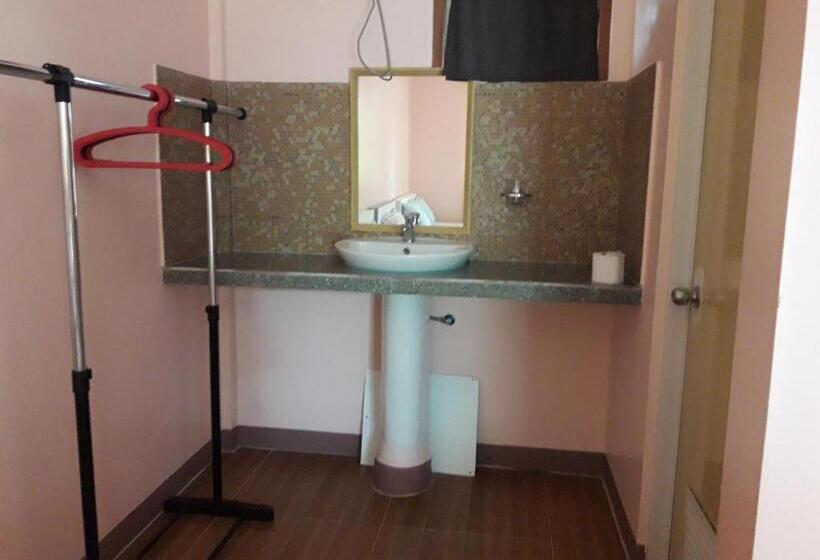 Номер Стандарт, Cubby S Guesthouse