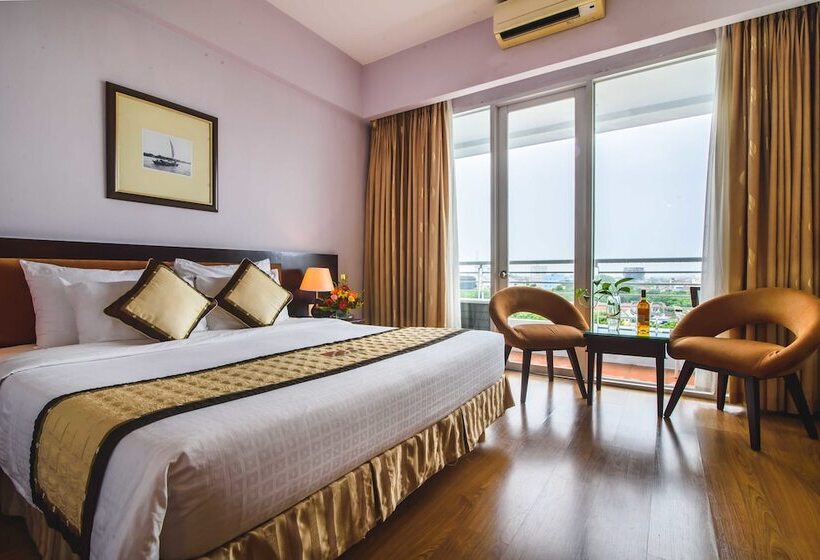 اتاق سوپریور با چشم‌انداز شهر, Mondial Hotel Hue