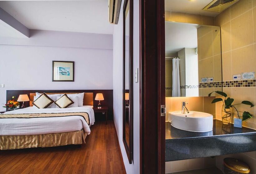 اتاق لوکس با چشم‌انداز باغ, Mondial Hotel Hue