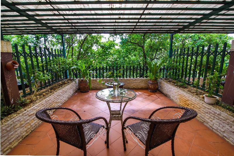 اتاق لوکس با چشم‌انداز باغ, Mondial Hotel Hue