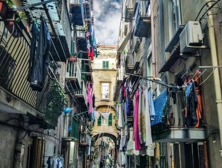 اتاق استاندارد, La Stanza A Parte