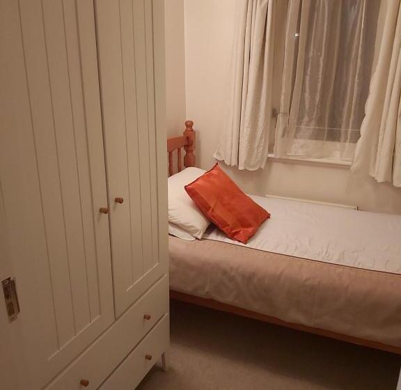 اتاق اکونومی یک تخته, Homely Haven, Dunfermline