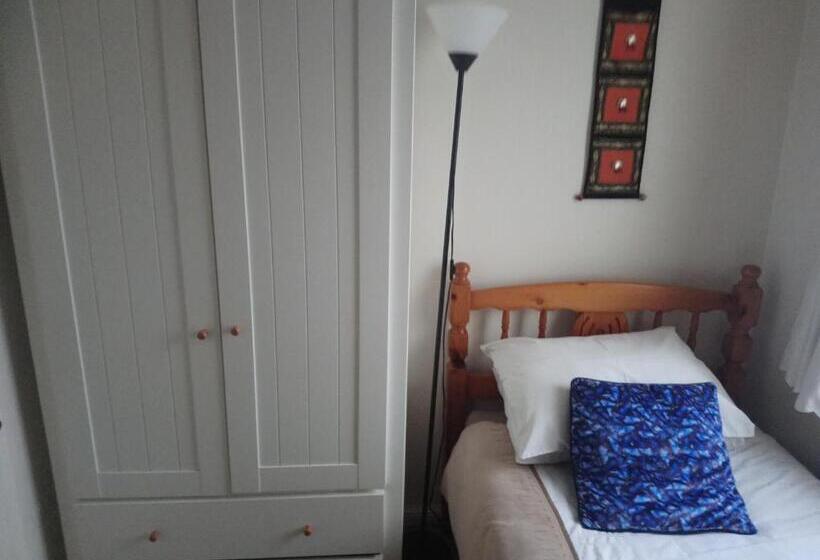 חדר אקונומי יחיד, Homely Haven, Dunfermline