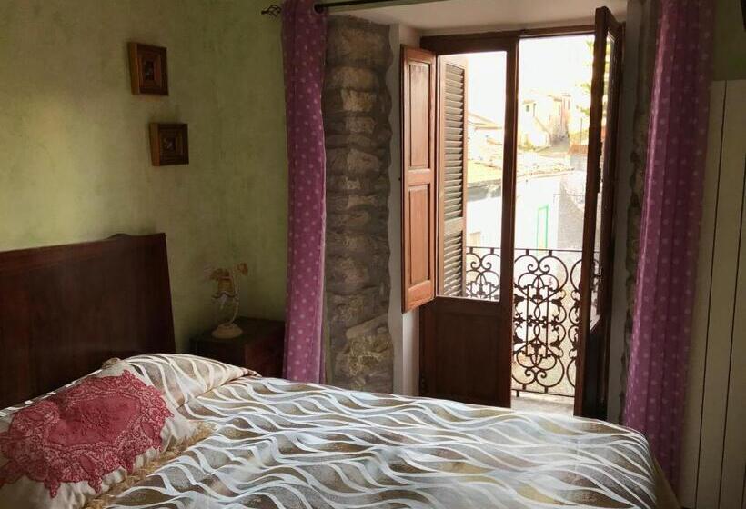 Номер Стандарт, Borgo La Forgia